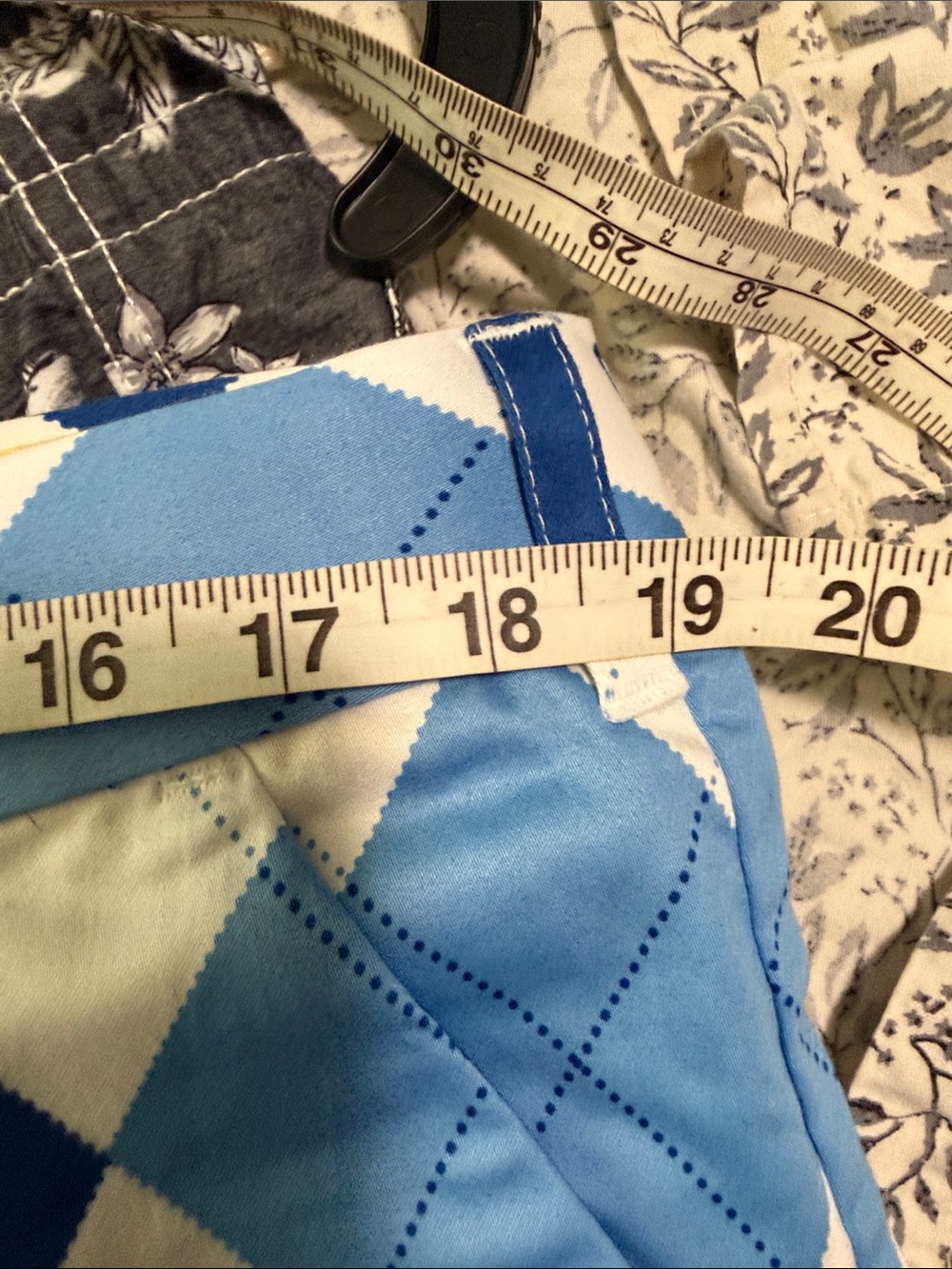 Loudmouth Blue and White KC Royals Argyle Men's Shorts - Picture 7 of 8